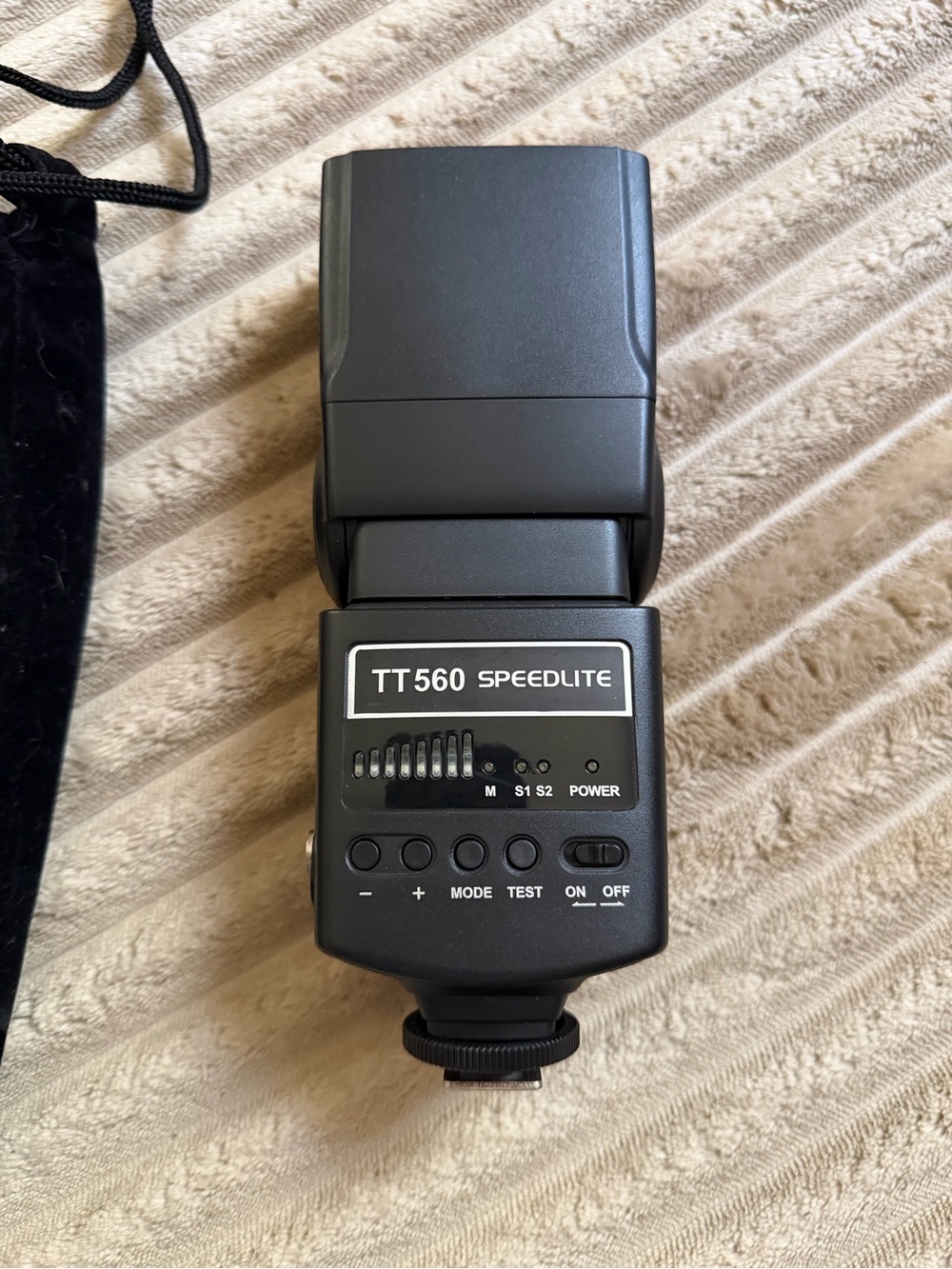 TT560 Black Speedlite Flash for DSLR Cameras - Picture 7 of 7
